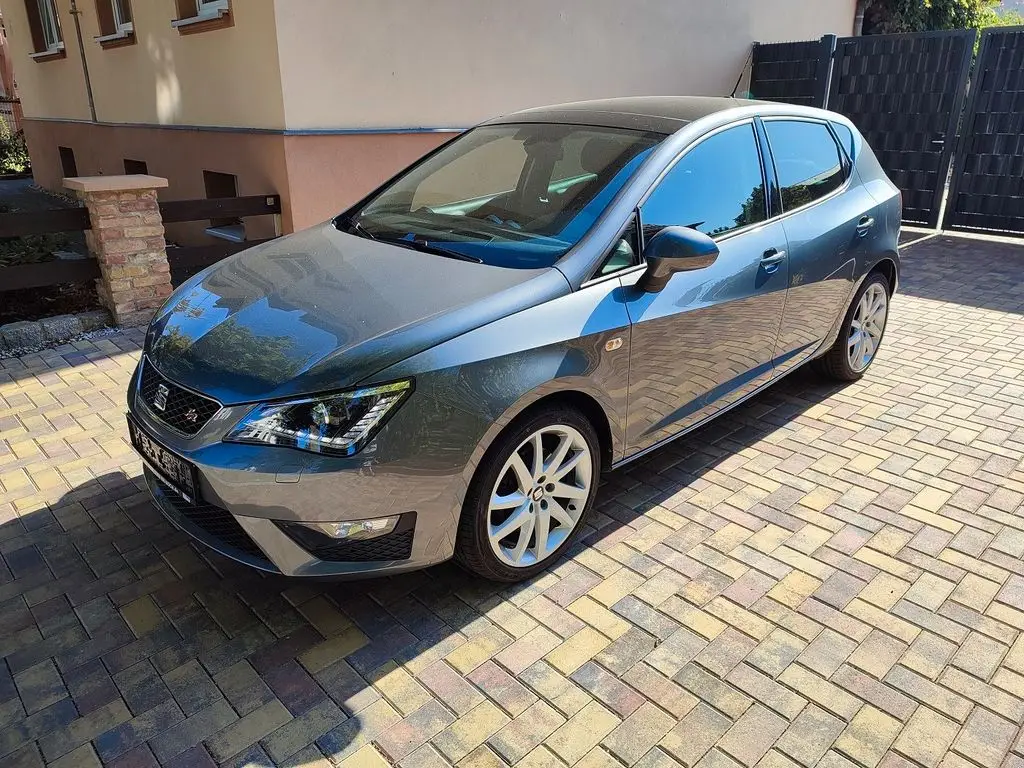 Photo 1 : Seat Ibiza 2017 Essence