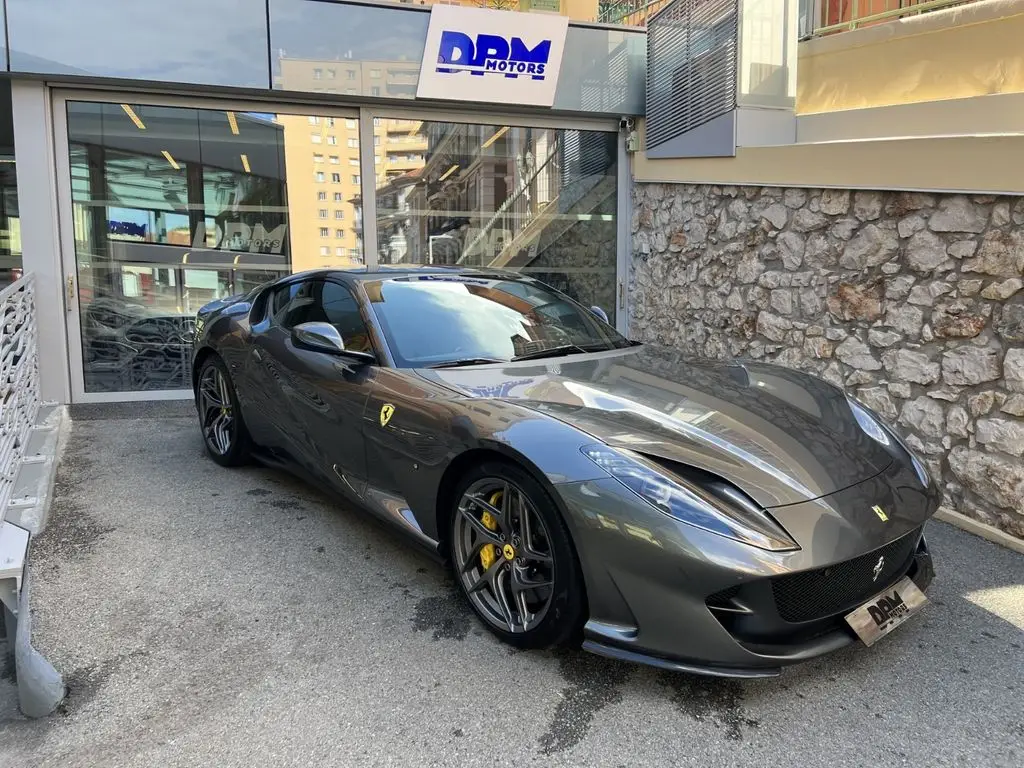 Photo 1 : Ferrari 812 2019 Petrol