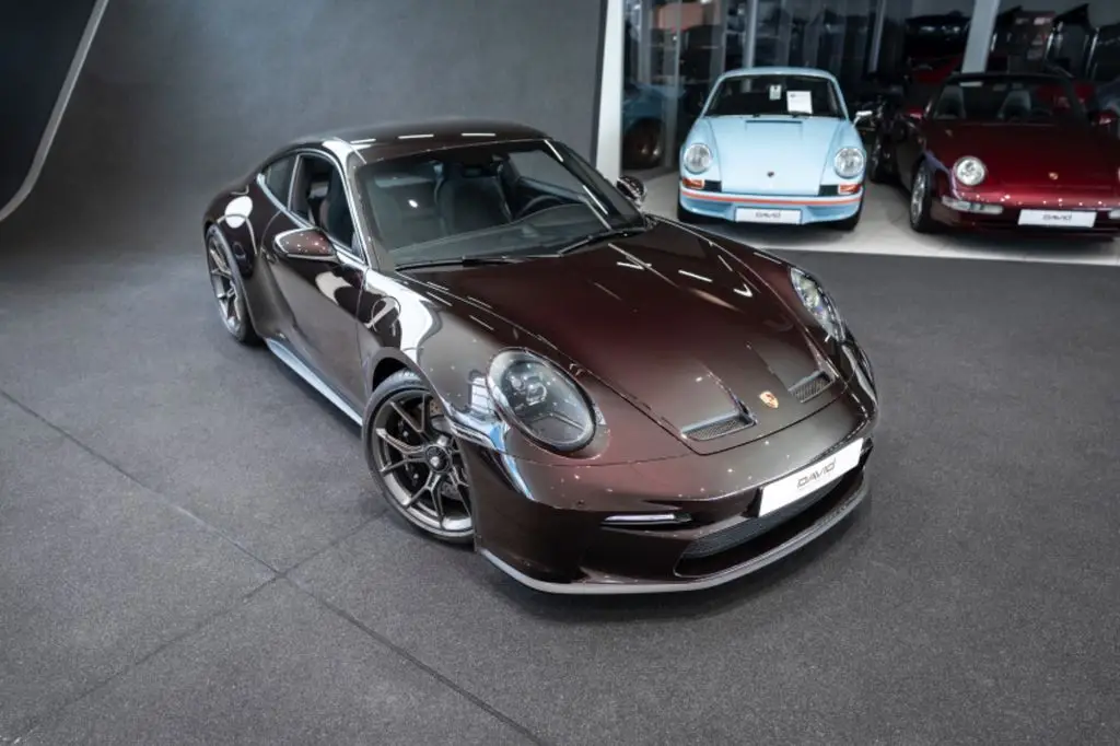 Photo 1 : Porsche 992 2022 Petrol