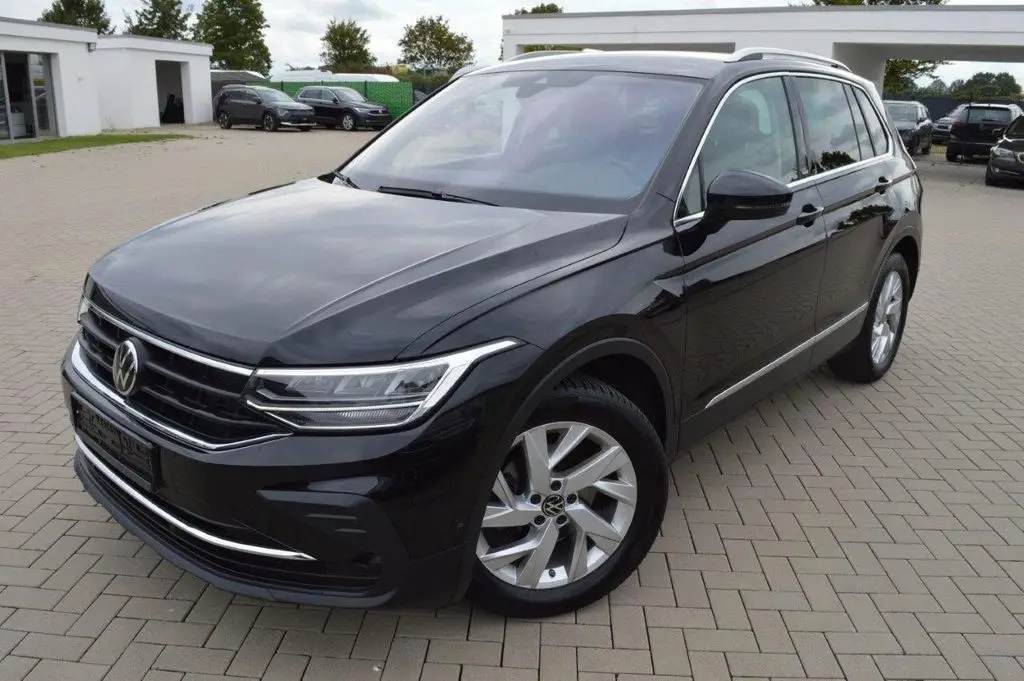 Photo 1 : Volkswagen Tiguan 2023 Petrol