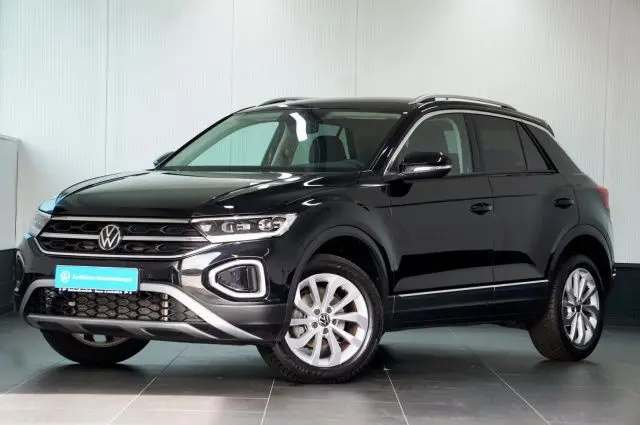 Photo 1 : Volkswagen T-roc 2023 Essence