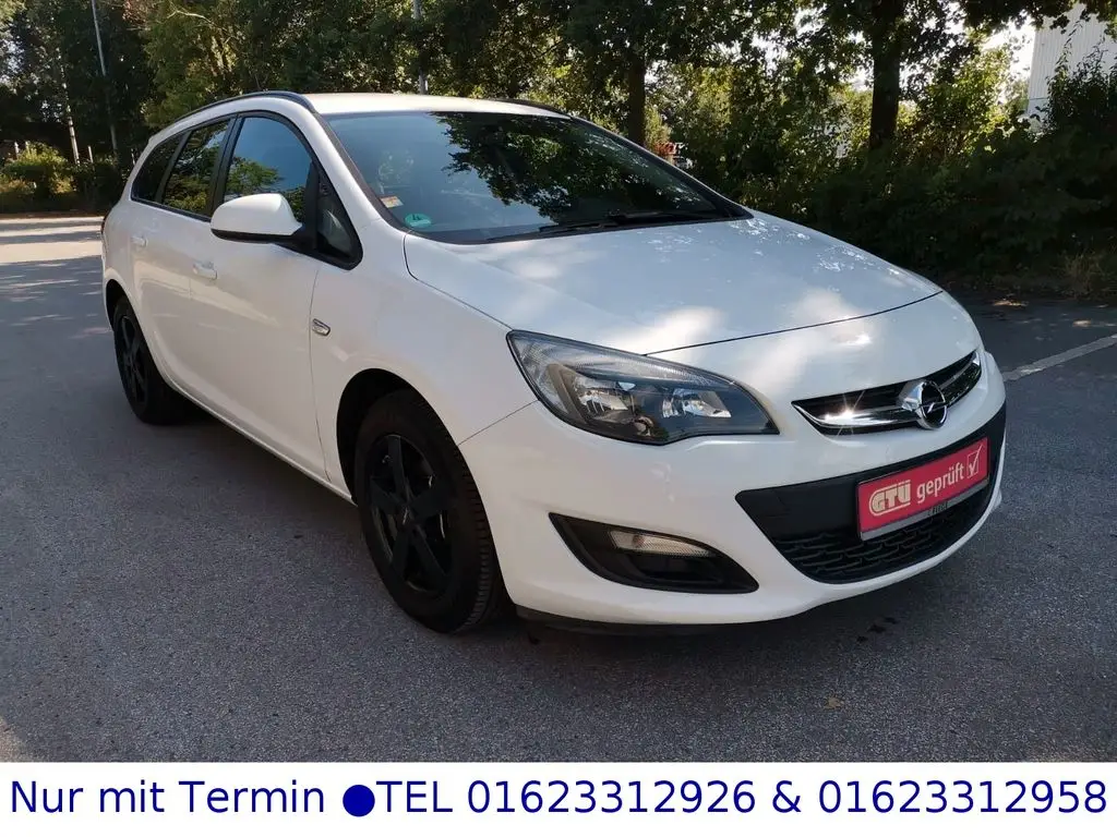 Photo 1 : Opel Astra 2015 Petrol