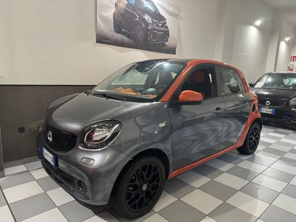 Photo 1 : Smart Forfour 2014 Essence