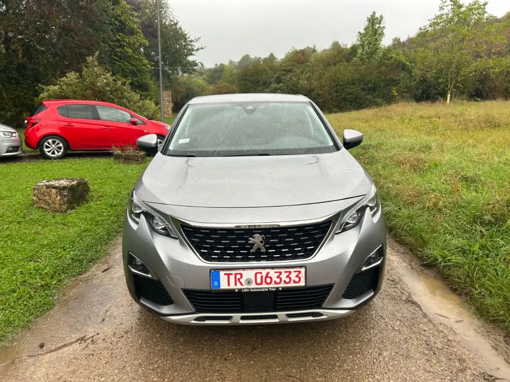 Photo 1 : Peugeot 3008 2019 Diesel