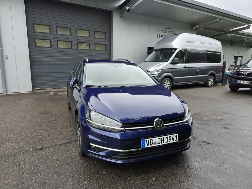 Photo 1 : Volkswagen Golf 2018 Petrol