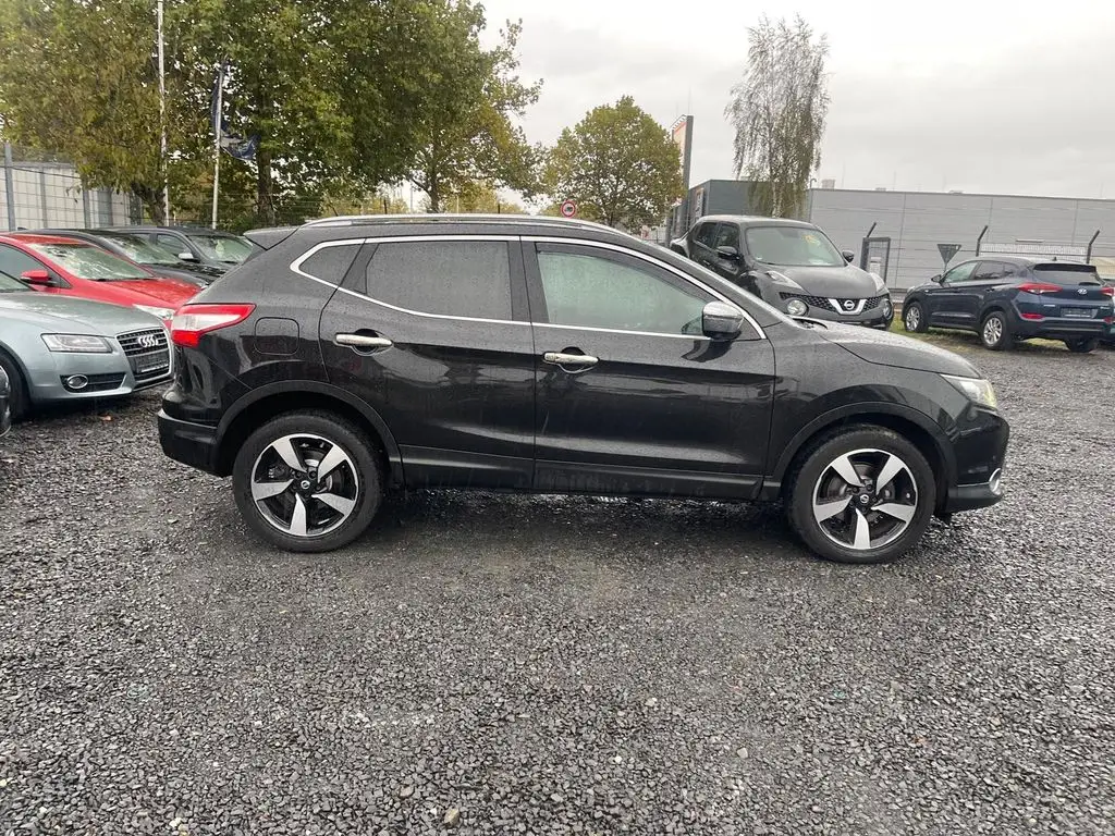 Photo 1 : Nissan Qashqai 2016 Diesel