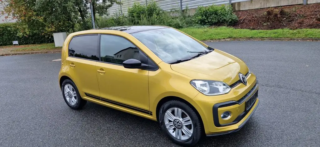 Photo 1 : Volkswagen Up! 2016 Petrol