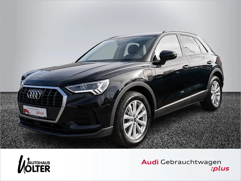 Photo 1 : Audi Q3 2022 Hybrid