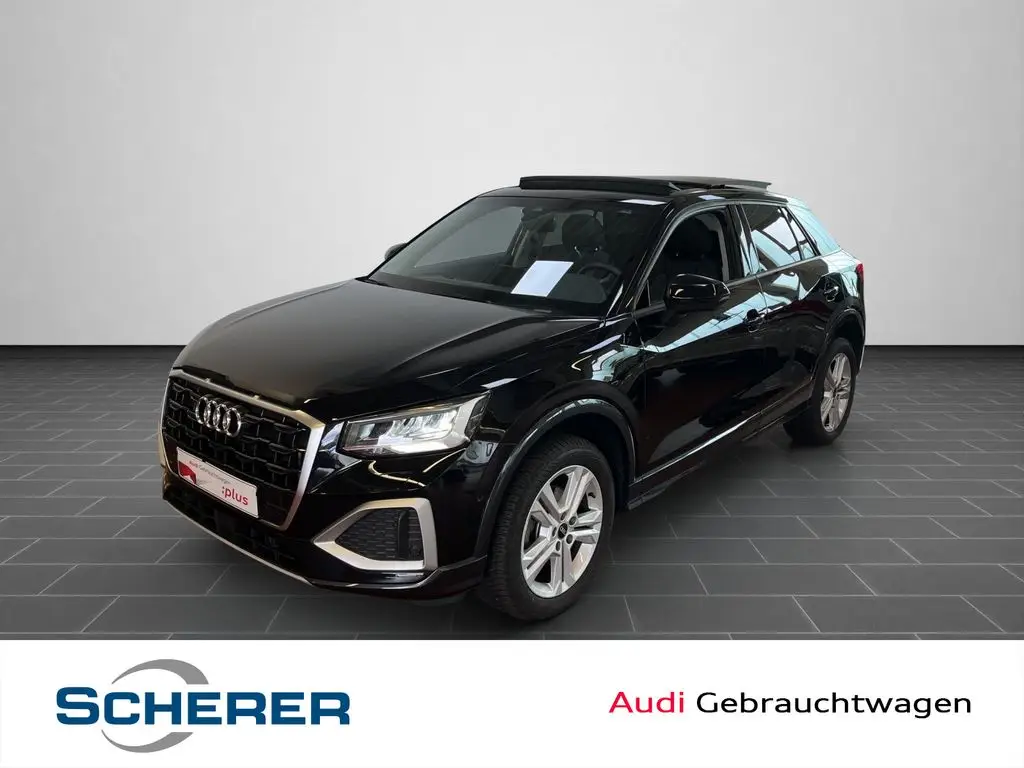 Photo 1 : Audi Q2 2023 Petrol