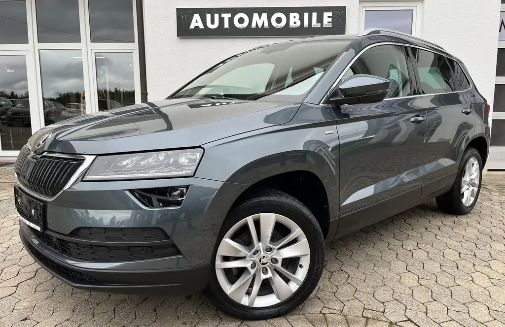 Photo 1 : Skoda Karoq 2021 Essence