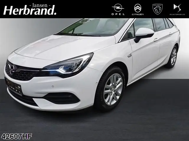 Photo 1 : Opel Astra 2020 Essence