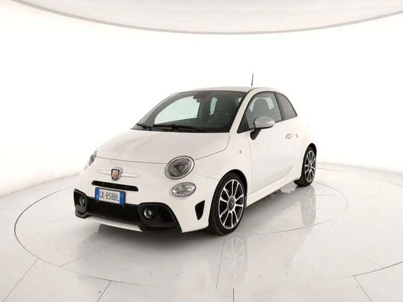 Photo 1 : Abarth 595 2022 Petrol