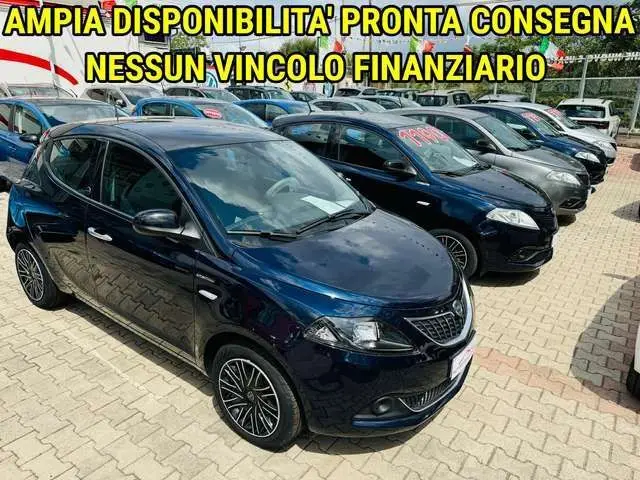 Photo 1 : Lancia Ypsilon 2020 Petrol