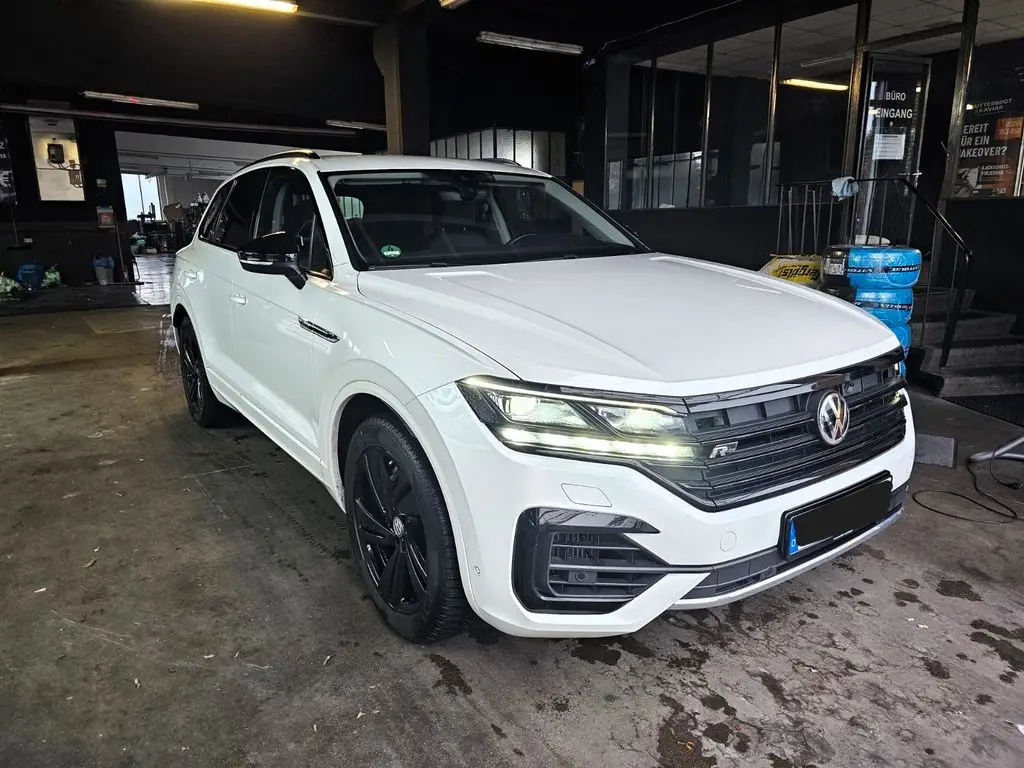 Photo 1 : Volkswagen Touareg 2019 Essence