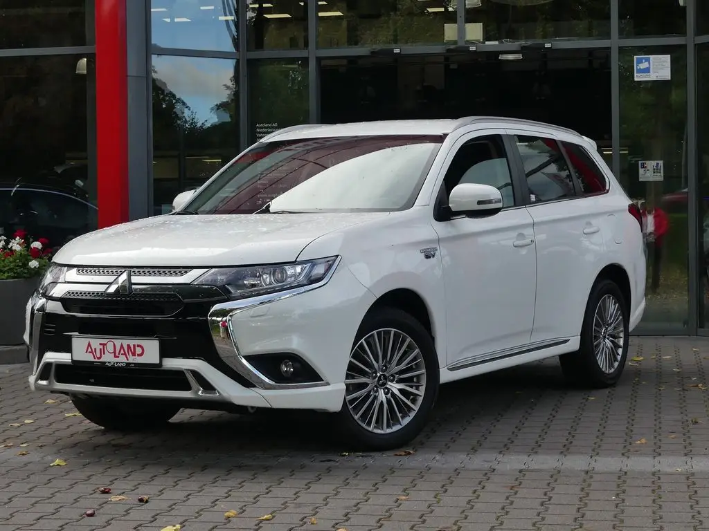 Photo 1 : Mitsubishi Outlander 2021 Hybride