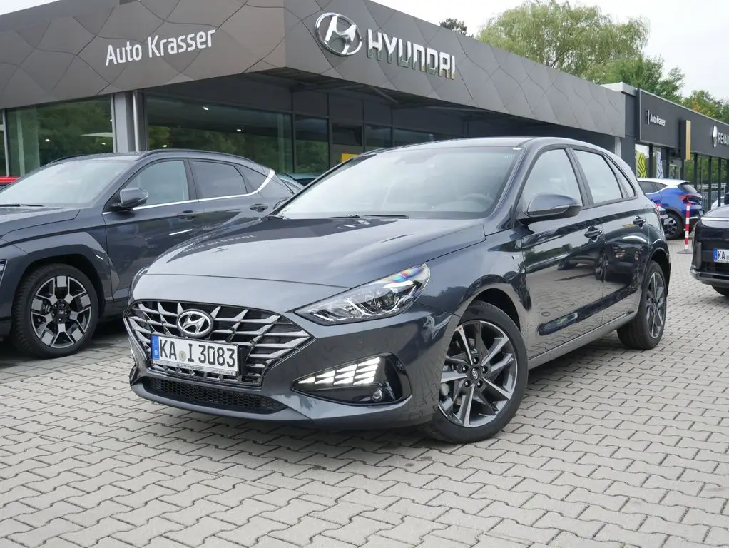 Photo 1 : Hyundai I30 2024 Petrol