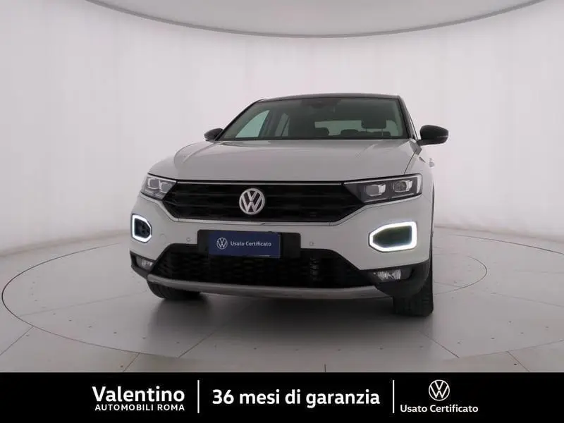 Photo 1 : Volkswagen T-roc 2020 Essence