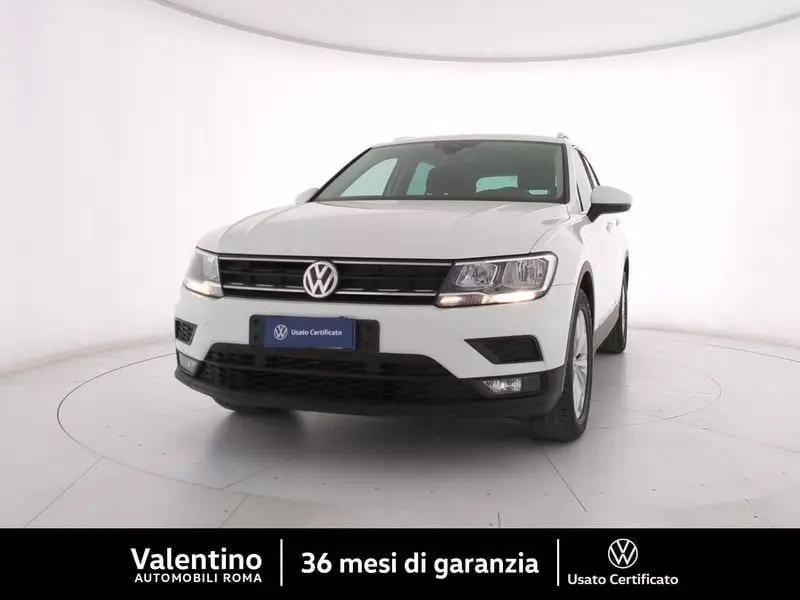 Photo 1 : Volkswagen Tiguan 2020 Essence