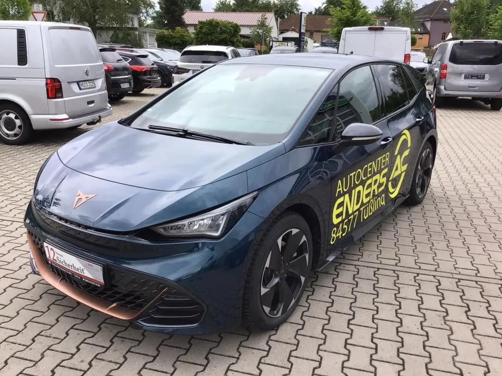 Photo 1 : Cupra Born 2023 Non renseigné