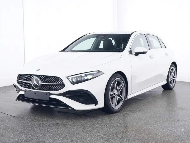 Photo 1 : Mercedes-benz Classe A 2023 Essence