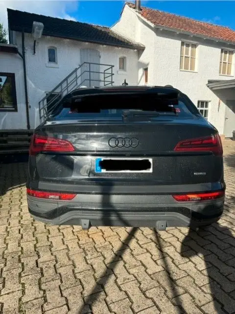 Photo 1 : Audi Q5 2022 Essence