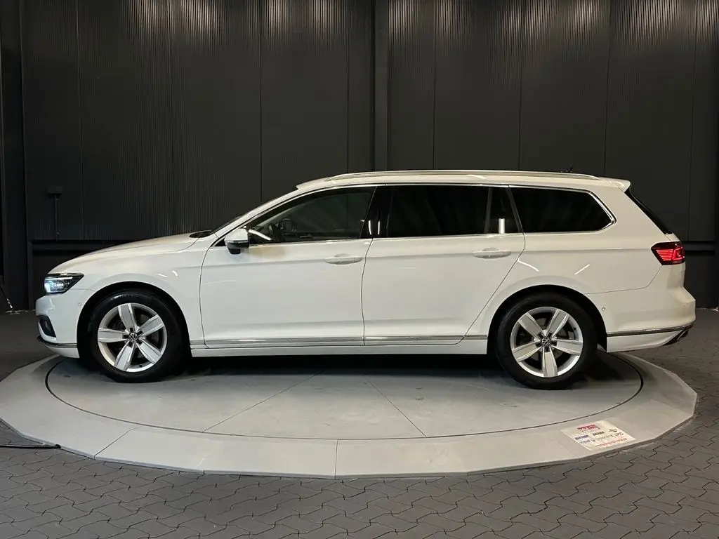 Photo 1 : Volkswagen Passat 2020 Diesel