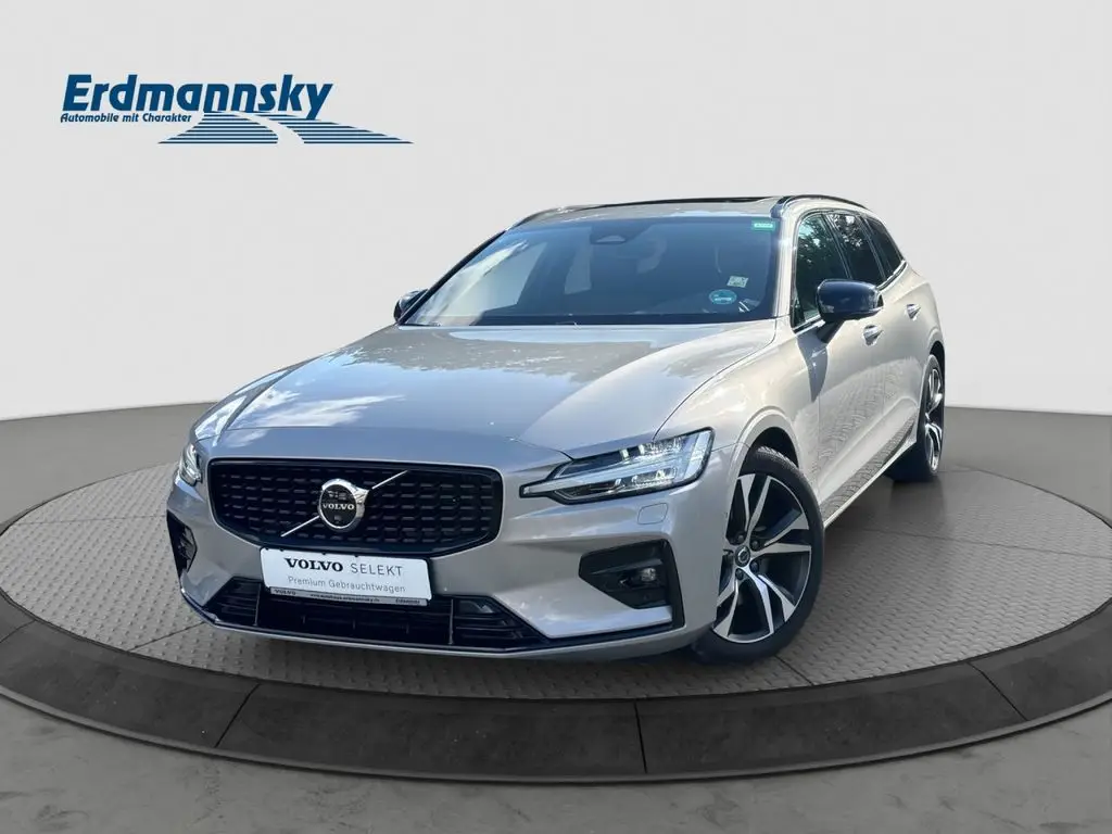 Photo 1 : Volvo V60 2024 Diesel