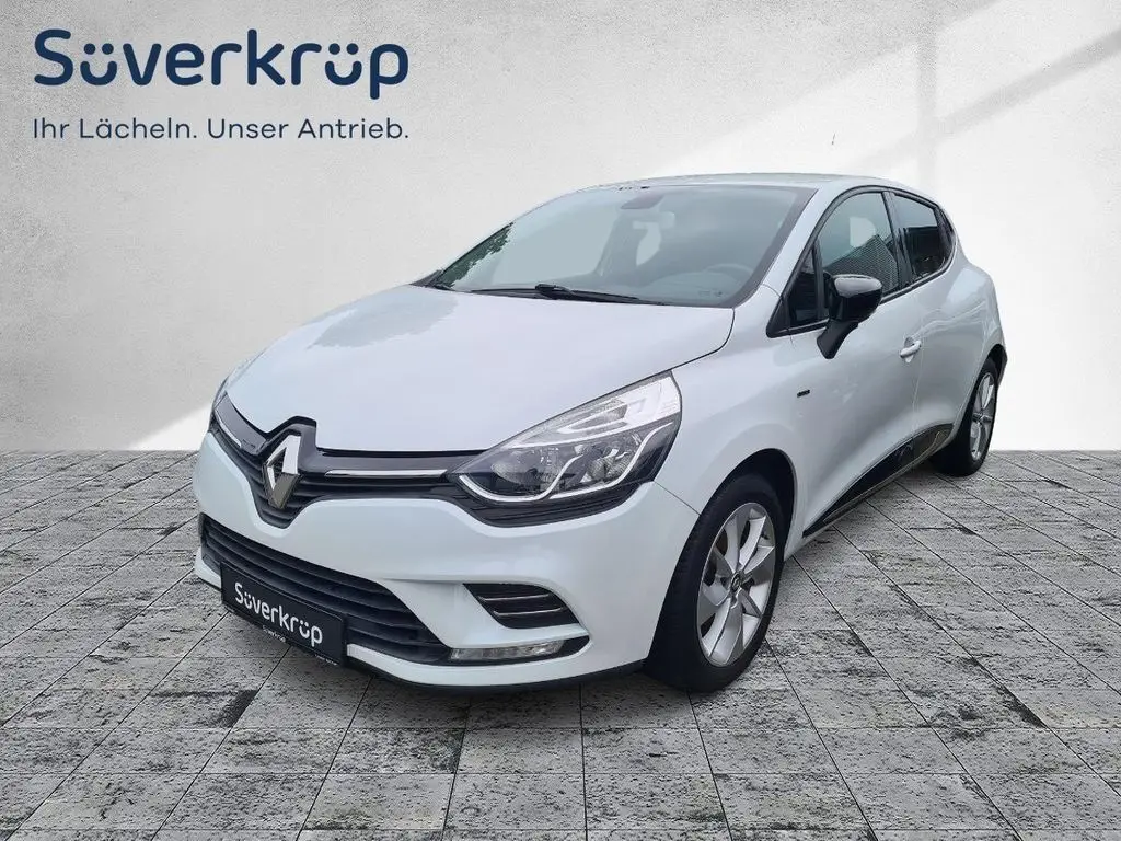 Photo 1 : Renault Clio 2017 Petrol