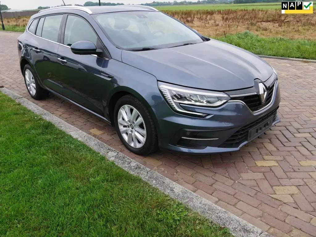 Photo 1 : Renault Megane 2022 Diesel