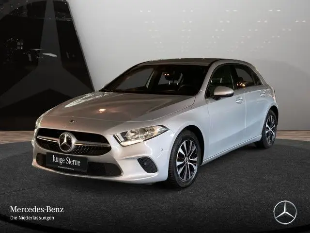 Photo 1 : Mercedes-benz Classe A 2022 Petrol