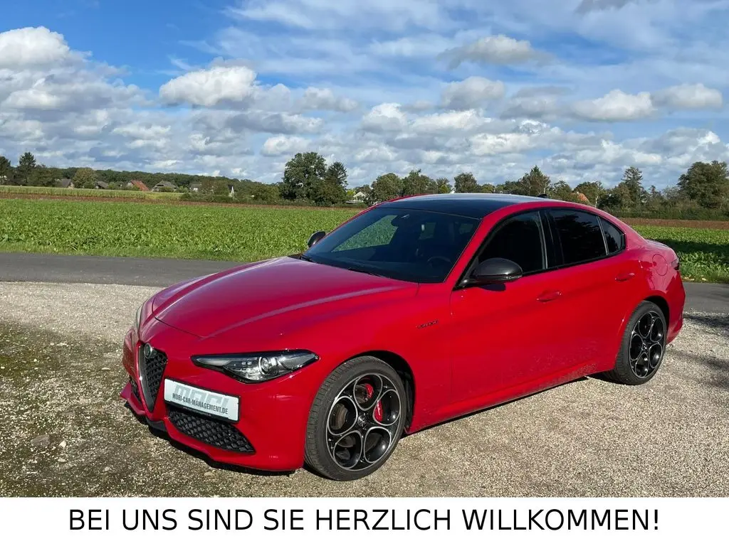 Photo 1 : Alfa Romeo Giulia 2021 Petrol