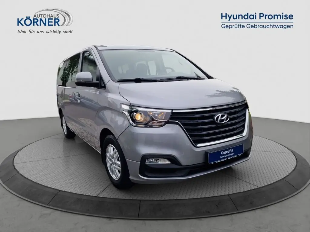 Photo 1 : Hyundai H-1 2019 Diesel