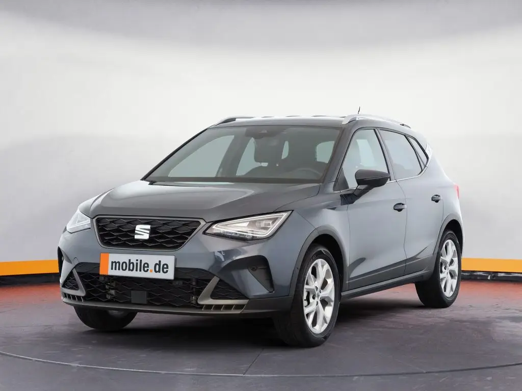 Photo 1 : Seat Arona 2023 Petrol