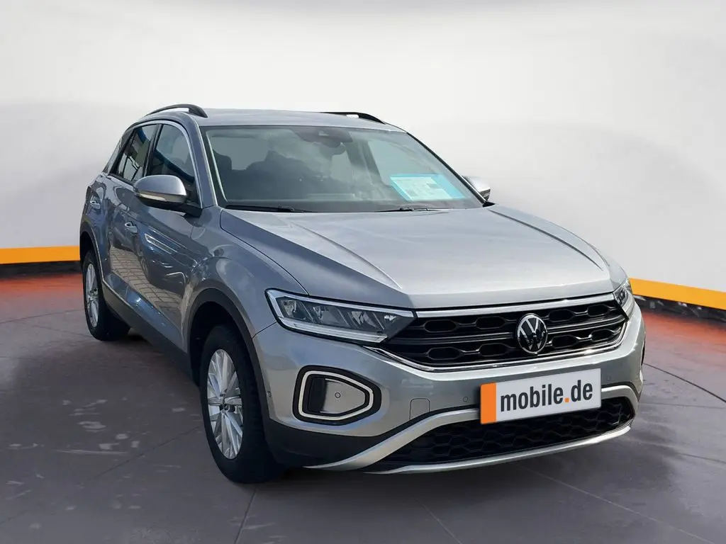 Photo 1 : Volkswagen T-roc 2023 Petrol