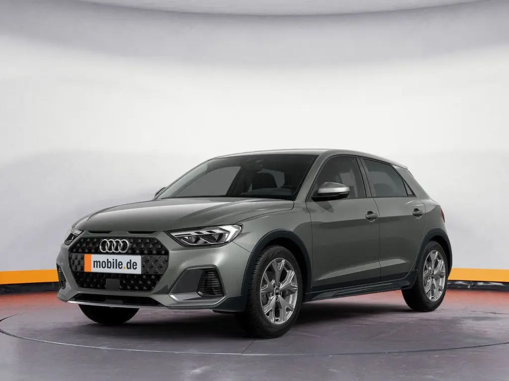 Photo 1 : Audi A1 2023 Essence