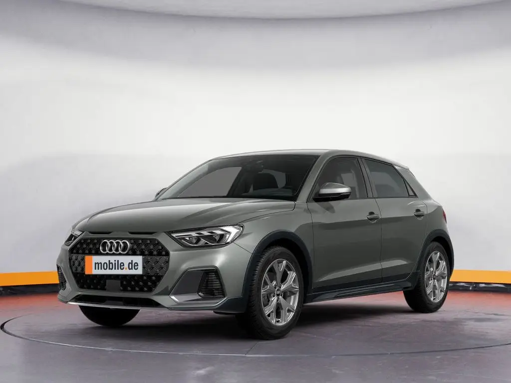 Photo 1 : Audi A1 2023 Essence