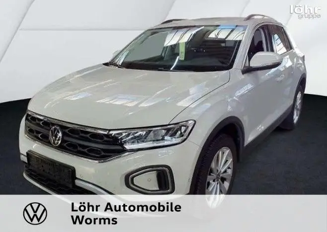 Photo 1 : Volkswagen T-roc 2023 Petrol