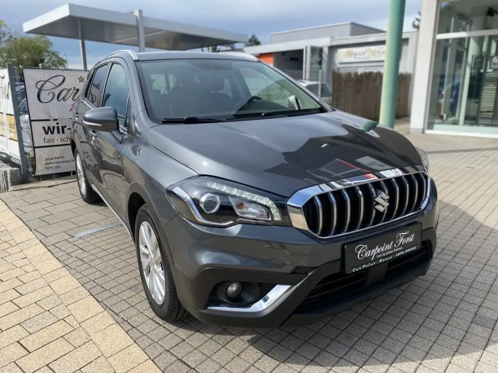 Photo 1 : Suzuki Sx4 2018 Petrol