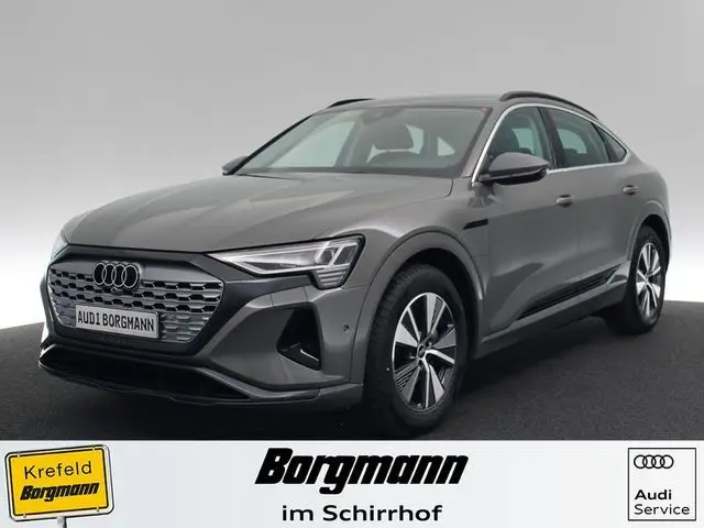 Photo 1 : Audi Q8 2023 Non renseigné