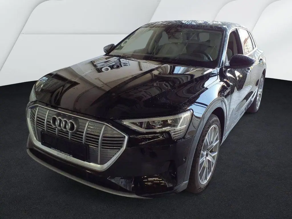 Photo 1 : Audi E-tron 2021 Not specified