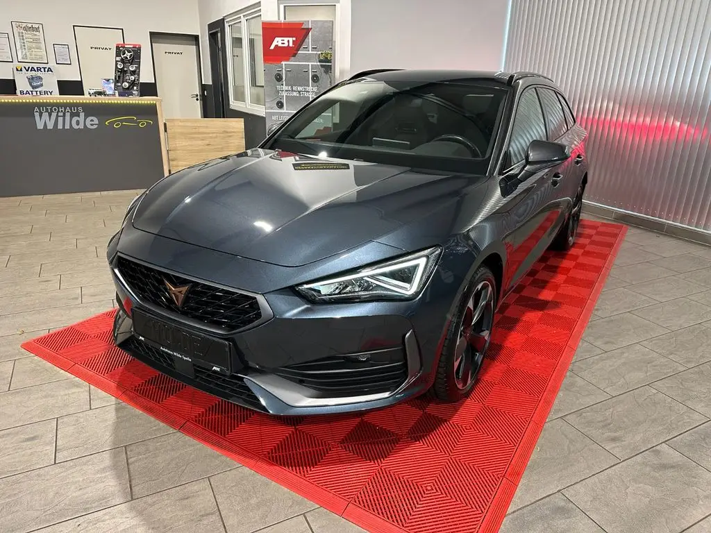 Photo 1 : Cupra Leon 2022 Hybride