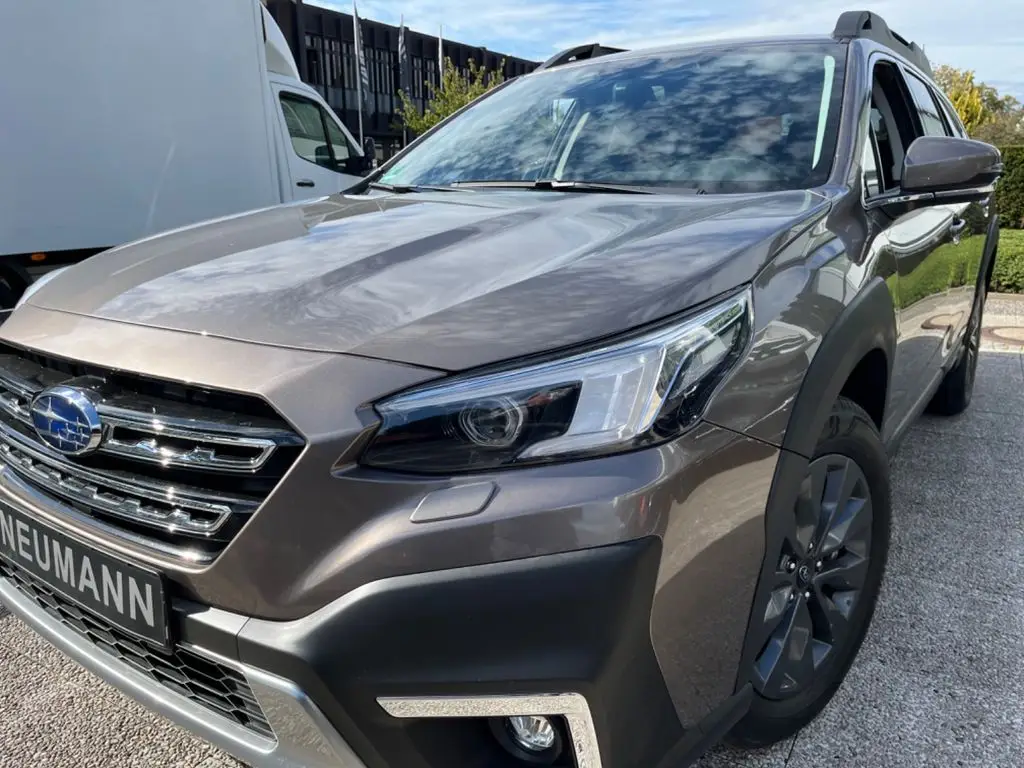 Photo 1 : Subaru Outback 2023 Petrol