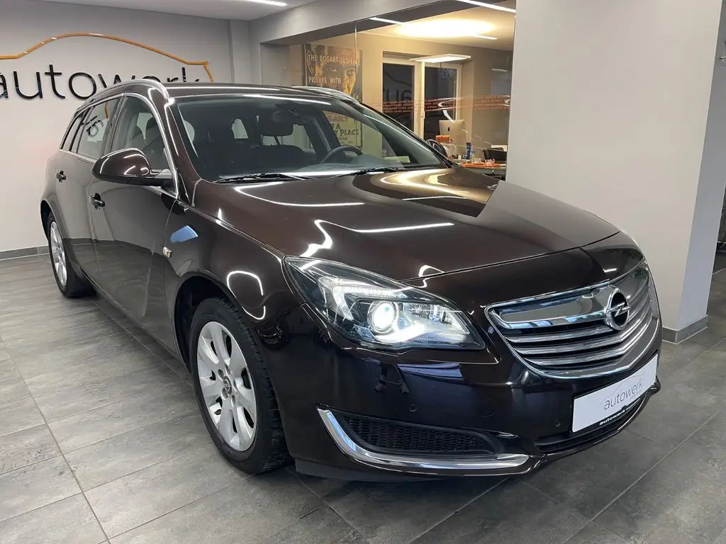 Photo 1 : Opel Insignia 2015 Petrol