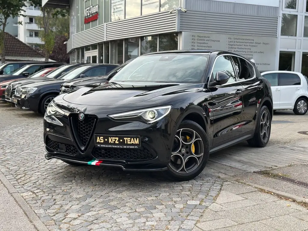 Photo 1 : Alfa Romeo Stelvio 2021 Petrol