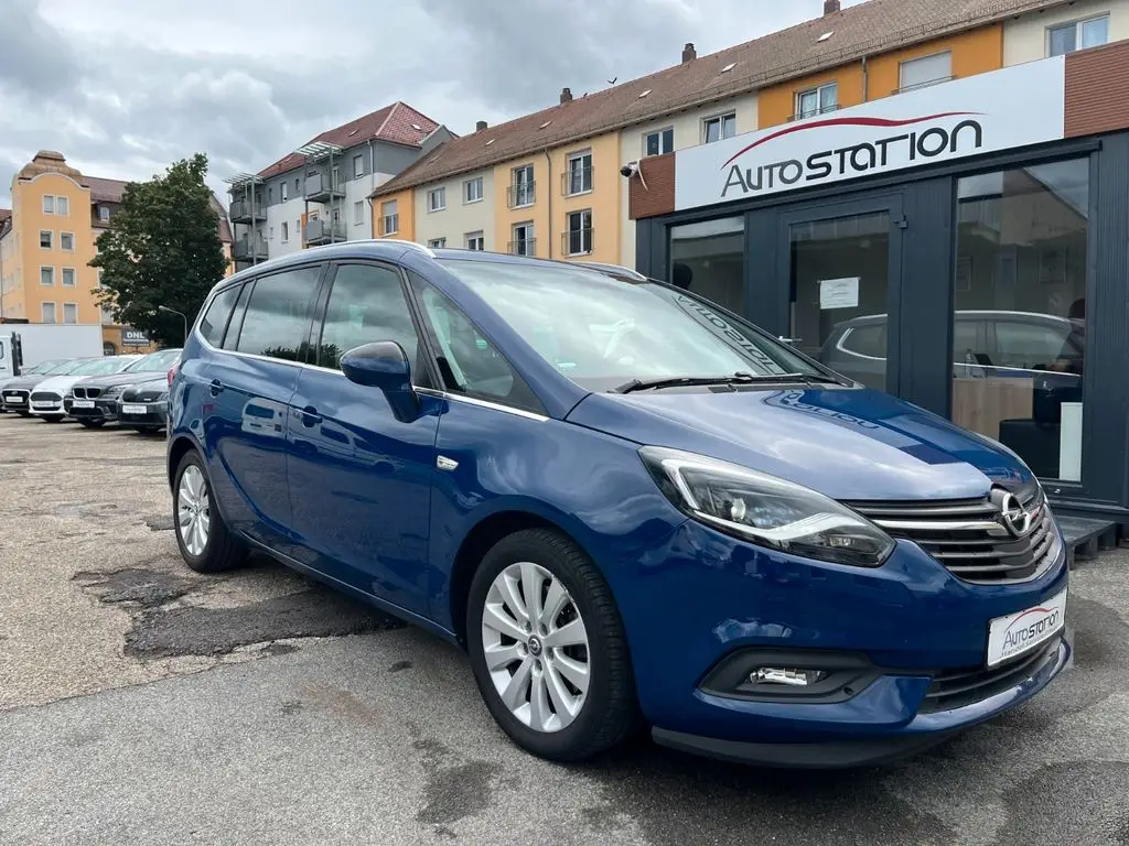 Photo 1 : Opel Zafira 2018 Diesel