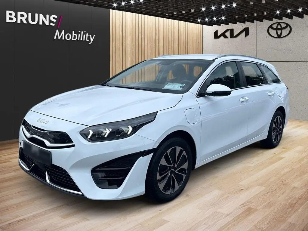 Photo 1 : Kia Ceed 2023 Autres