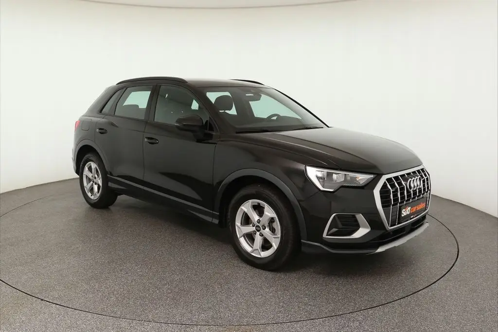 Photo 1 : Audi Q3 2024 Diesel