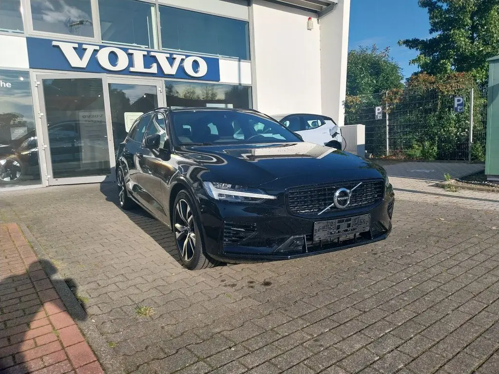 Photo 1 : Volvo V60 2022 Hybride