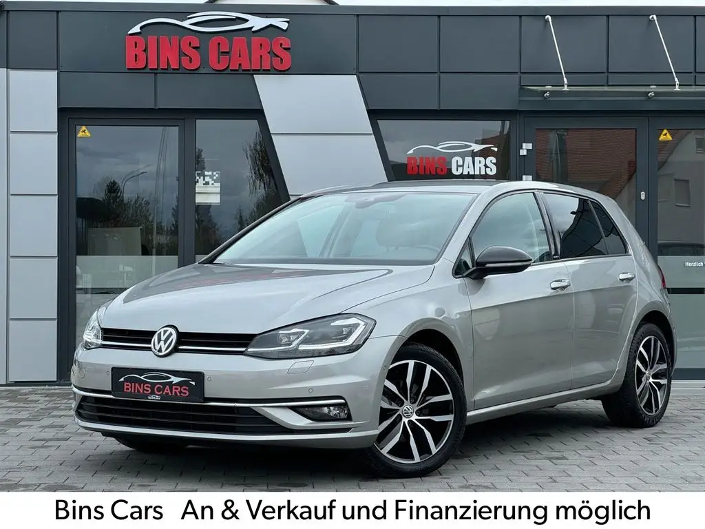 Photo 1 : Volkswagen Golf 2019 Diesel