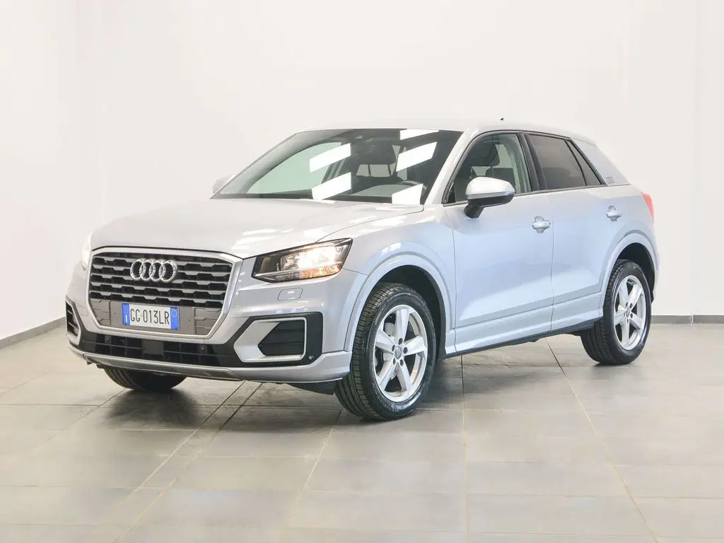 Photo 1 : Audi Q2 2020 Essence